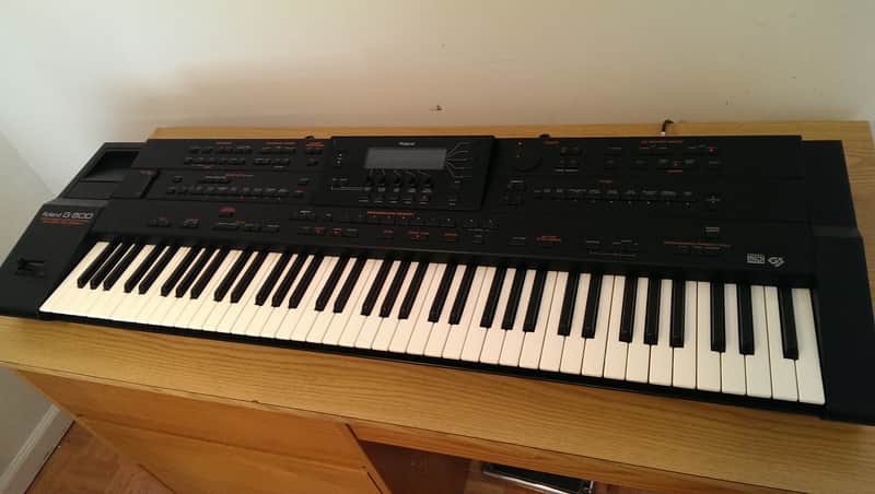 Roland  G-800  64-Voice Arranger Workstation Synthesizer Keyboard / LOOK image 1