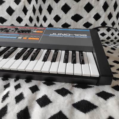 Roland Juno-106 61-Key Programmable Polyphonic Synthesizer- for collectors image 6