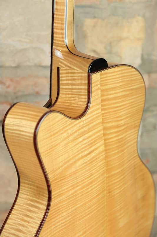 EASTMAN AR910CE TC Thermo-Cure - All Solid Hand Carved Archtop