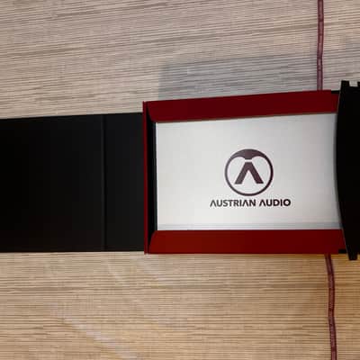 Austrian Audio OC818 Studio Set 2023 - Present - Champagne image 15