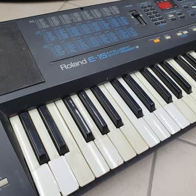 ROLAND E15 image 2