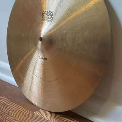 Paiste 18" 2002 Crash Cymbal 1974 - Black Label - Rare version with Big Beat hammering - VIDEO image 3