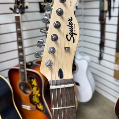 Squier Limited Edition Sonic Telecaster - Daphne Blue image 2