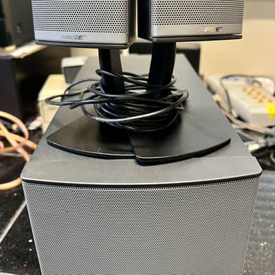 Bose Companion 3 Series II Multimedia Computer Speaker System w/ Subwoofer, Speakers & Cords image 3