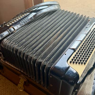 Vintage Excelsior Accordiana Professional Model 911 Piano Accordion w/ Original Case image 15