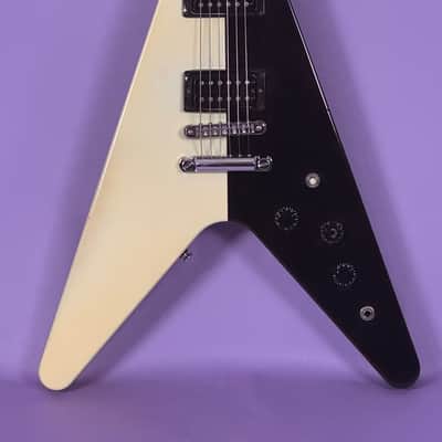 Gibson Flying V Schenker Custom Shop 1985 - Black and White image 1