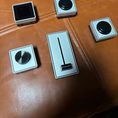Monogram/Palette Gear Mini Console (MIDI Controller) image 2