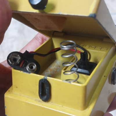 Boss SD-2 Dual OverDrive (Silver Label) 1993 - 1998 - Yellow image 17