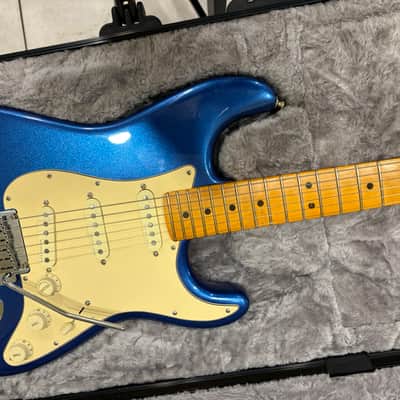 Fender Ultra Strat 2021 - Metalic Blue image 4
