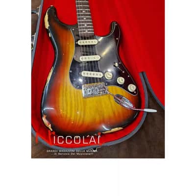 Fender Stratocaster 3-Color Sunburst 1975 Ex Demo image 1
