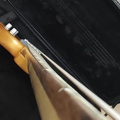 Peavey Foundation 2000 5 String -RARE- w/ new Hard Case image 4