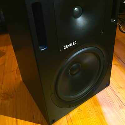 Genelec 1032A 10" Powered Nearfield Studio Monitor (Pair) 1992 - 2013 - Black image 2