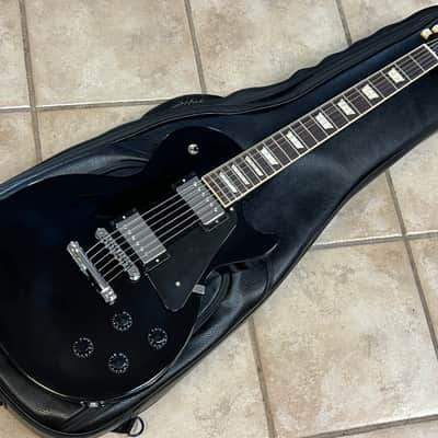2024 Gibson USA Les Paul Studio Electric Guitar Ebony image 2
