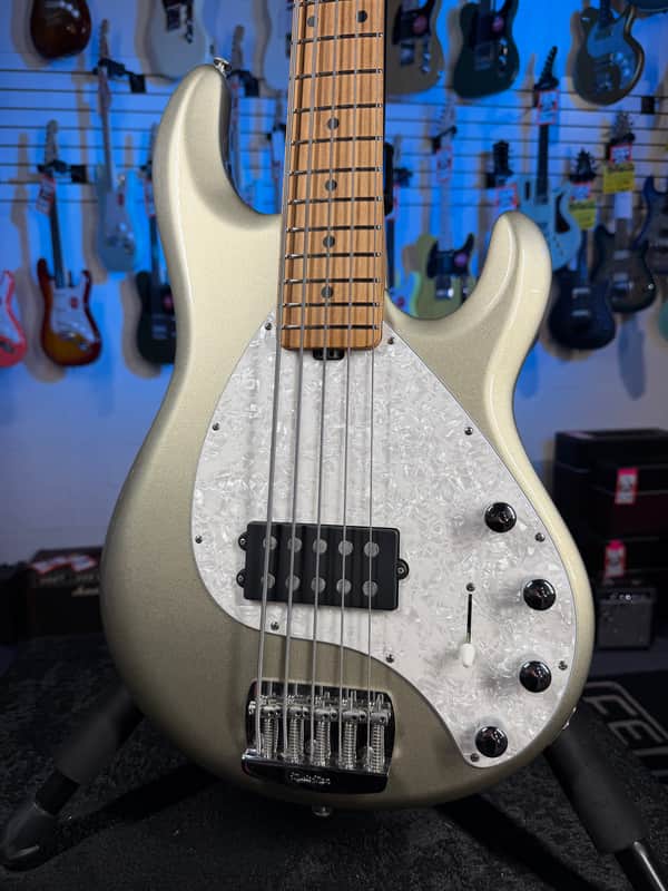 Ernie Ball Music Man StingRay Special 5 H with Roasted Maple Fretboard