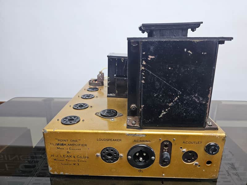 Leak TL Point One Vintage Tube Amplifier for Repair or Parts.