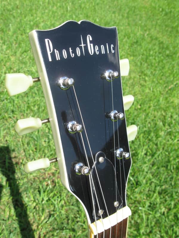 White MIJ Photogenic SG with Gibson deluxe tuners and open book