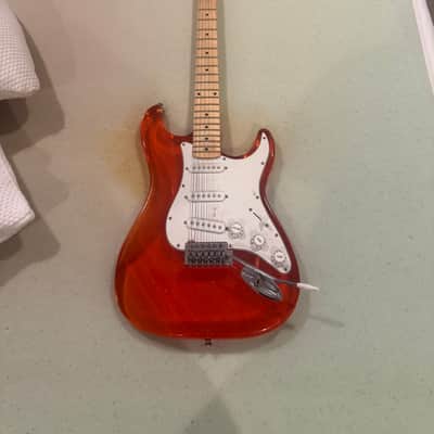Custom Stratocaster 2011 - Transparent Red image 1