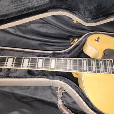 Hagstrom HJ500 Natural Gloss Hollow Body Electric Guitar – Jazz Archtop – Dual Humbuckers – Hardshell Case 2000s - 2010s - Natural Gloss Top with Dark Figured Back & Sides image 5