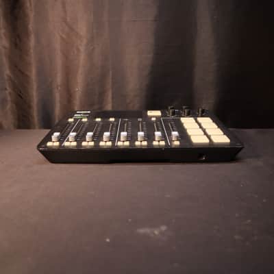RODE RODECaster Pro Integrated Podcast Production Studio 2018 - Present - Black image 4