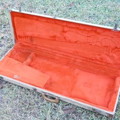 Vintage 1983 Roadworn Fender Tweed Reissue Guitar Case, Strat Tele, '52 '54 '56 '57 '59 '62 image 1