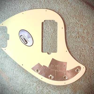 Ernie Ball Music Man Stingray 5 H 1999-2018 - Cream Pick Guard image 2