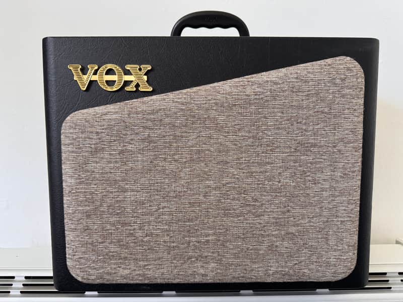 Vox AV15G 15-Watt 1x8 Analog Modeling Guitar Combo 2010s - Black image 1