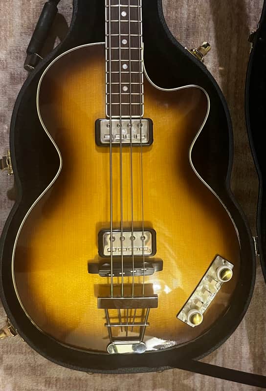 Hofner 500/2 Club Bass