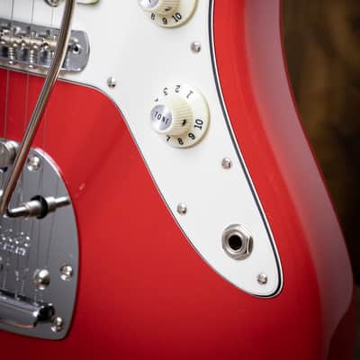 Fender AV II Jazzmaster, Rosewood Fingerboard - Dakota Red image 5