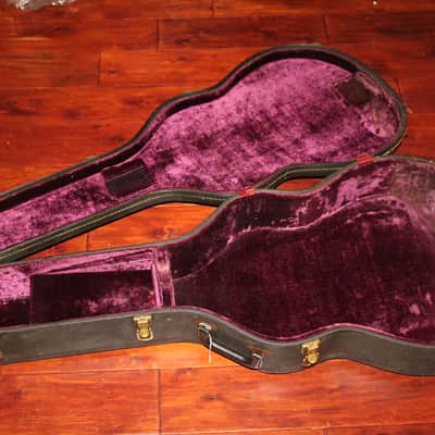 Gibson Dreadnought Case 1970-1974 image 4