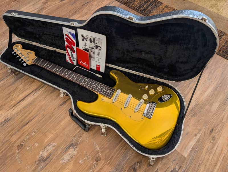 1993 Fender Stratocaster 40th Anniversary Aluminum Anodized Gold Body Limited Edition RARE! image 1