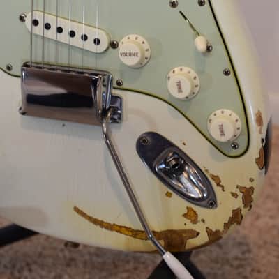 2018 Fender Custom Shop 1963 Stratocaster - Heavy Relic Olympic White over Sunburst image 9