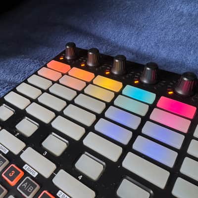 Akai APC40 MKII 2010s - Black image 5