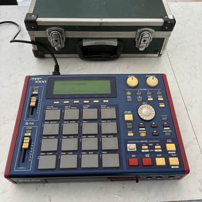 Akai MPC1000 Music Production Center 2004 - 2013 - Blue