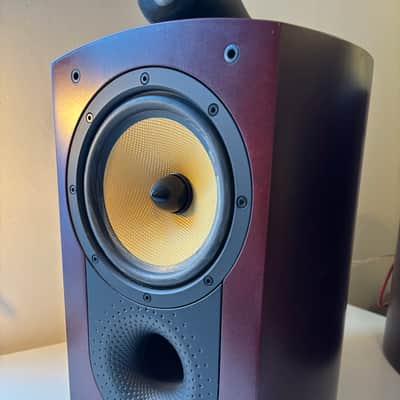 Bowers & Wilkins B&W Nautilus 805 Bookshelf Speakers (Pair) image 2