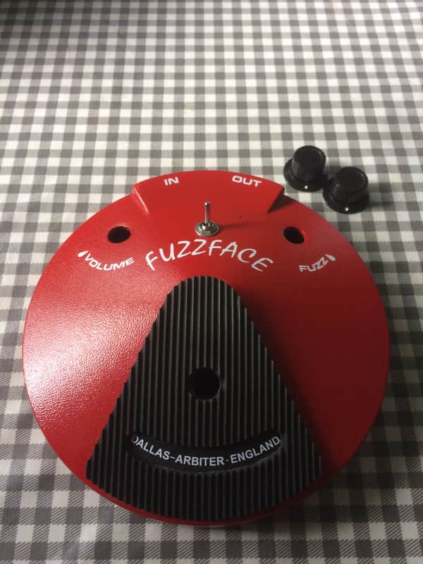 Dallas Arbiter / Dunlop Fuzz Face red (enclosure, battery on/off