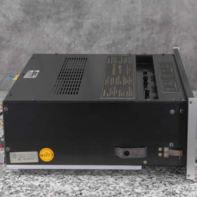McIntosh C34V A/V Control Center Stereo Preamplifier in Good Condition image 7