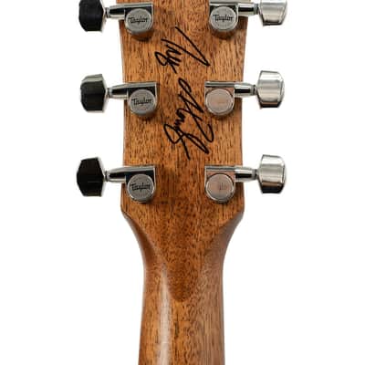 Pre-Owned Taylor Gold Label Trey Hensley Autographed 510E SE Acoustic Guitar | Used image 7