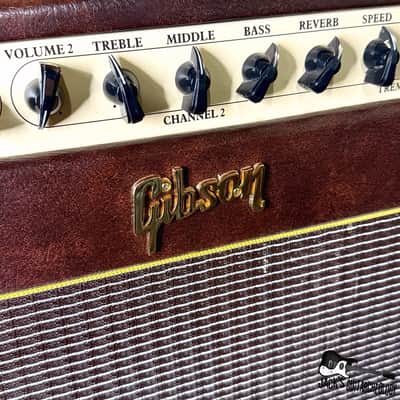 Gibson GA-20RVT Combo Amp (2010s - Brown / Cream) image 2