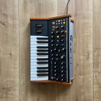 Moog Subsequent 25 Analog Synth 2020 - Present - Black