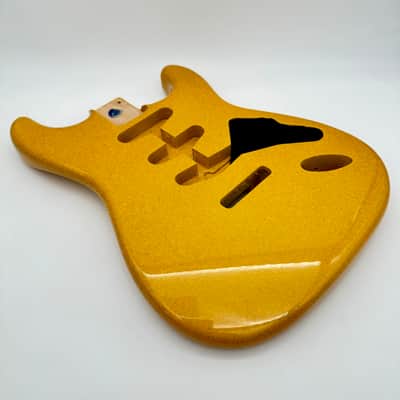HooDoo Stratocaster Body Alder Sparkle Gold hsb6402 image 3