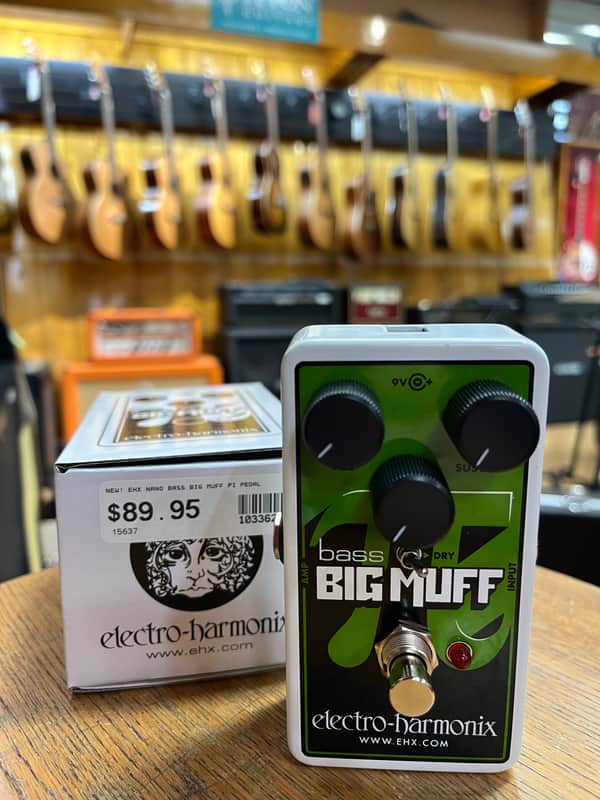 Electro-Harmonix Nano Bass Big Muff Pi Distortion / Sustainer 2014 - Present - Green / Black image 1