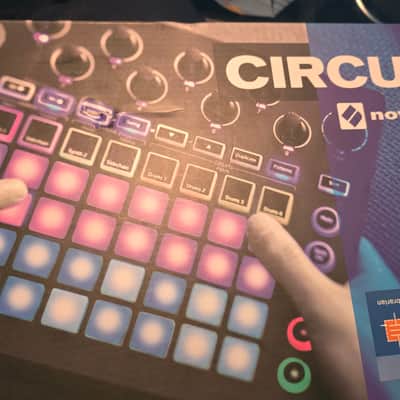 Novation Circuit Groovebox 2015 - 2021 - Black image 1