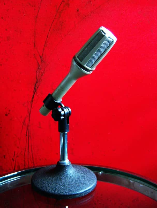 Vintage 1990's Shure SM59 dynamic cardioid microphone USA w mic clip Low Z Guitar Amp Mic SM58 SM54 SM53 image 1