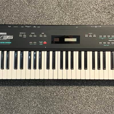 Yamaha SY35 Dynamic Vector Synthesizer 1980s, Digital Polyphonic Multitimbral