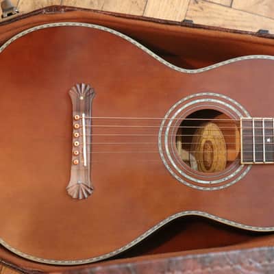 Washburn R314K Vintage Series Parlour Acoustic Guitar + 'Coffin' Case image 3