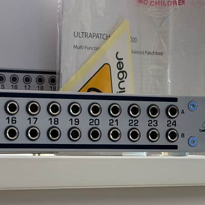 Behringer Ultrapatch Pro PX3000 48-Point TRS Patchbay 2004 - Present - Standard image 4