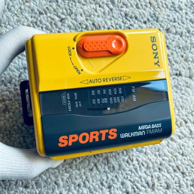[Full Box] Sony WM-FS393 Walkman Cassette Player, Cute Yellow, New in Box ! image 4