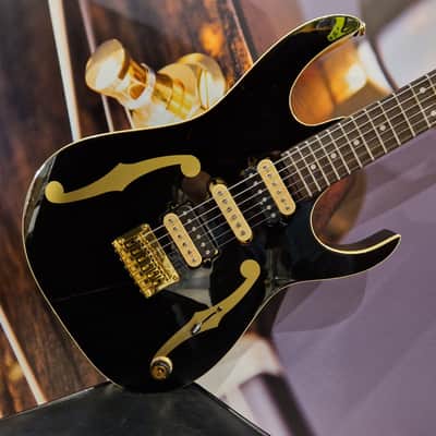 Ibanez PGM50-BK Signature Guitar 6-Str Paul Gilbert Black + GigBag image 1