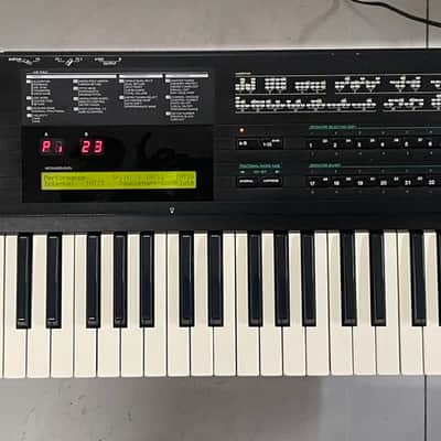 Yamaha DX7IIFD 16-Voice Synthesizer Used In Mint Condition