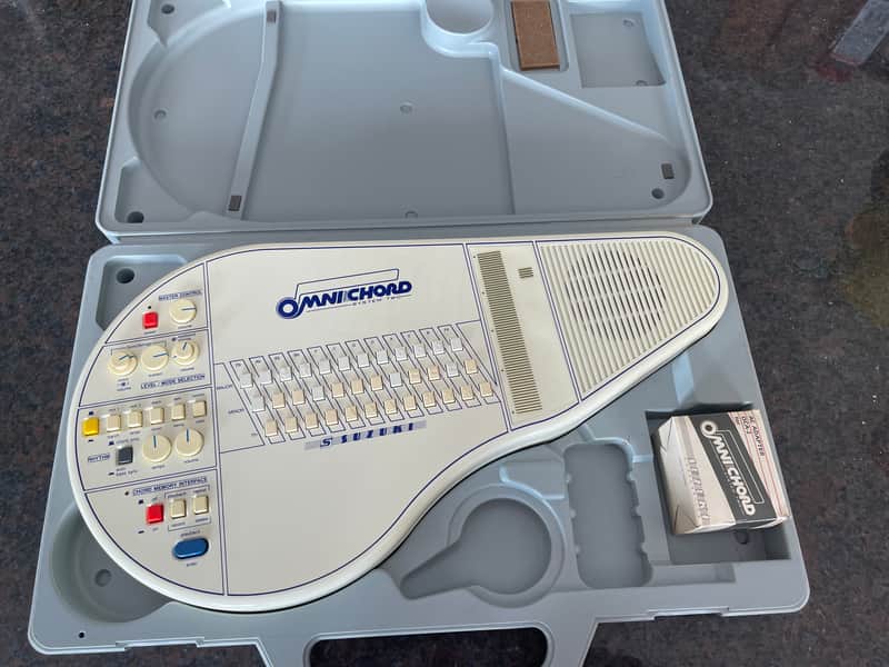 Omnichord OM-84 image 1